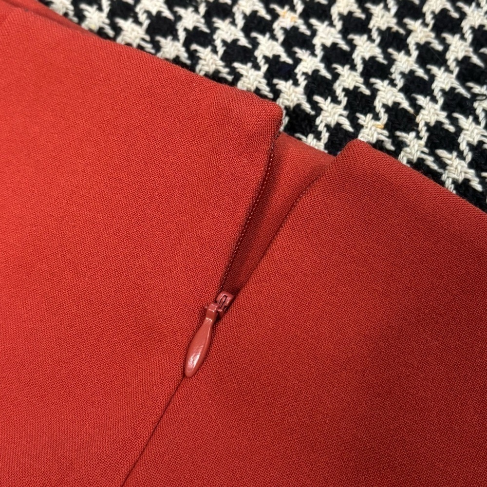 5/$15 | Banana Republic | Pencil Skirt | NWOT - Picture 7 of 10
